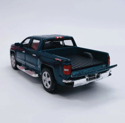 KiNSMART Diecast 2014 Chevrolet Silverado - 1:46 Scale, 12 Pack (275127)